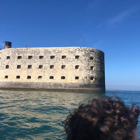 ブルスフラン Au Pied De L'Ile Oleronヴィラ エクステリア 写真